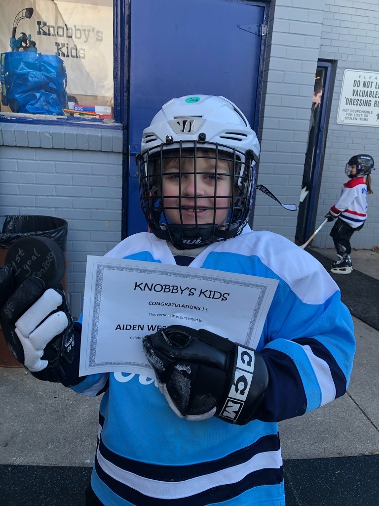 Knobby's Kids Hockey players on the ice at Lanspeary Park